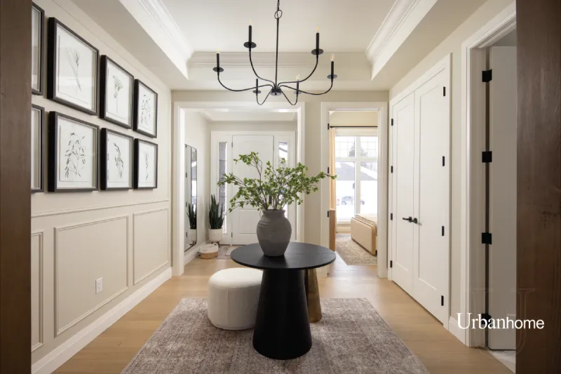 Refined Entryway